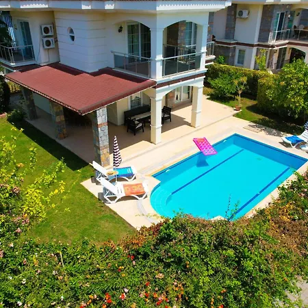 Gul - Private Pool , 10 Min Walk Fethiye