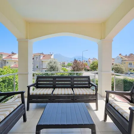 Guel, Βίλα Φετιγιέ