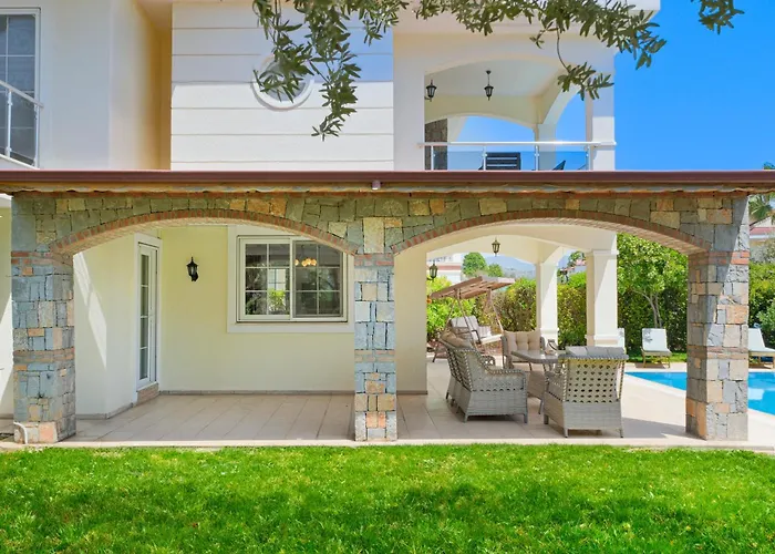 Villa Gul - Private Pool , 10 Min Walk Fethiye