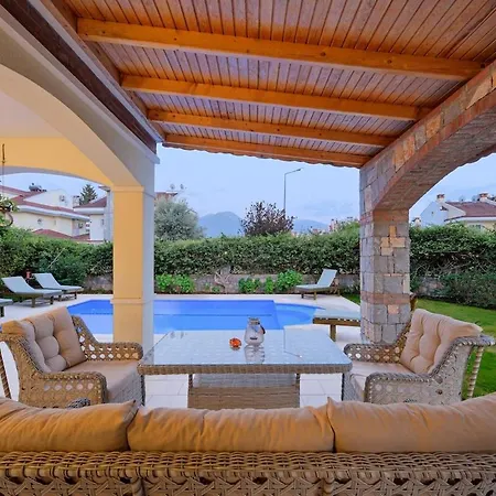 Guel, Villa *