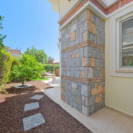 Gul - Private Pool , 10 Min Walk *
