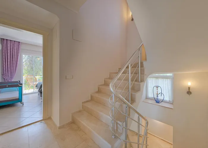 Villa Gul - Private Pool , 10 Min Walk Fethiye