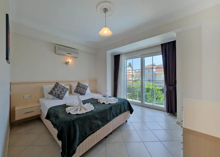 Villa Gul - Private Pool , 10 Min Walk Fethiye