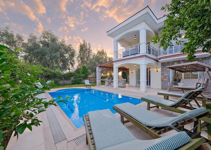 Villa Gul - Private Pool , 10 Min Walk Fethiye